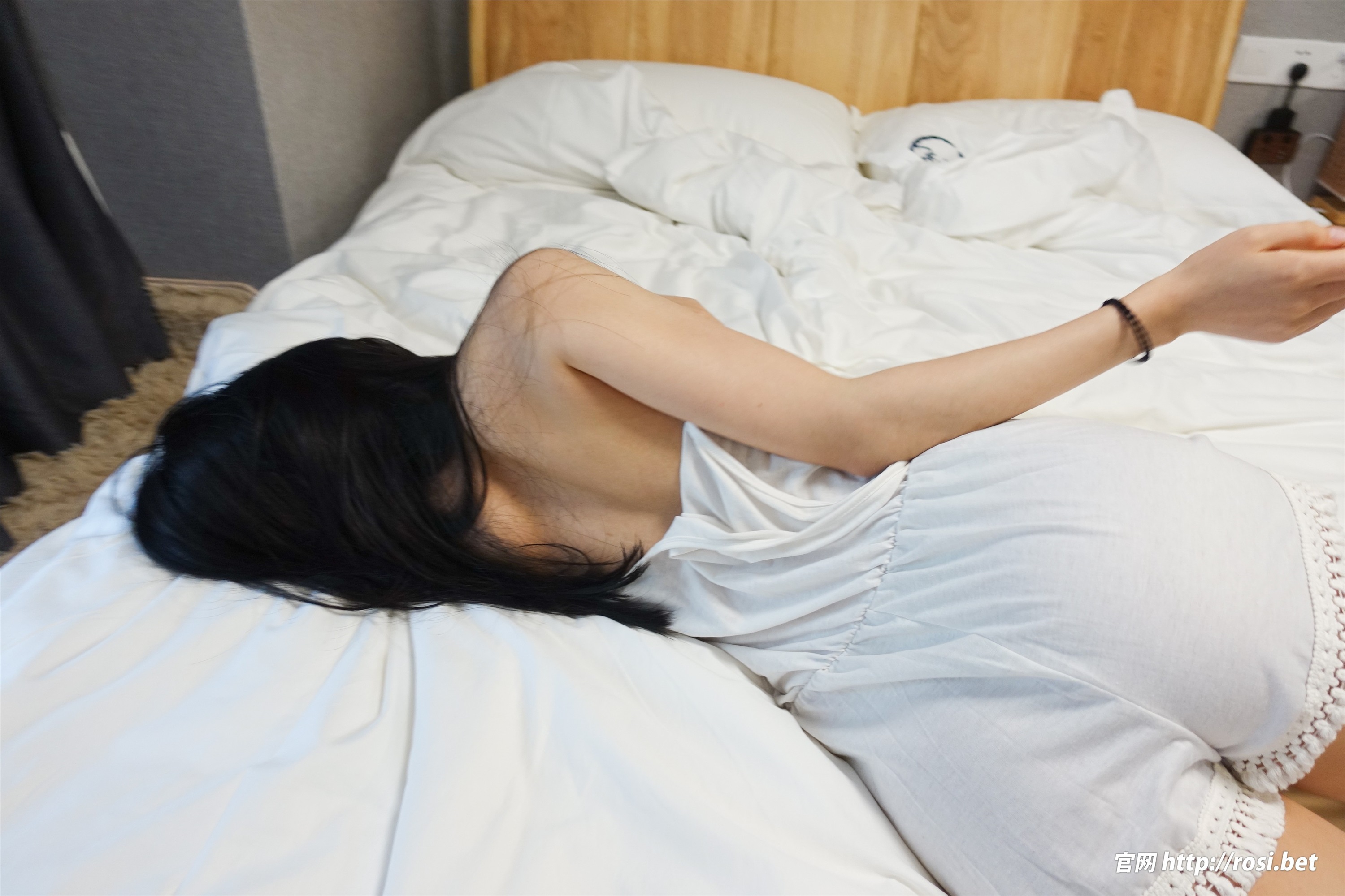 ROSI写真 2024.04.20 NO.4520